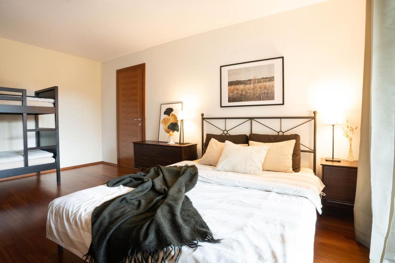 Alpine Apartments Marcella Zirovnica Bagian luar foto